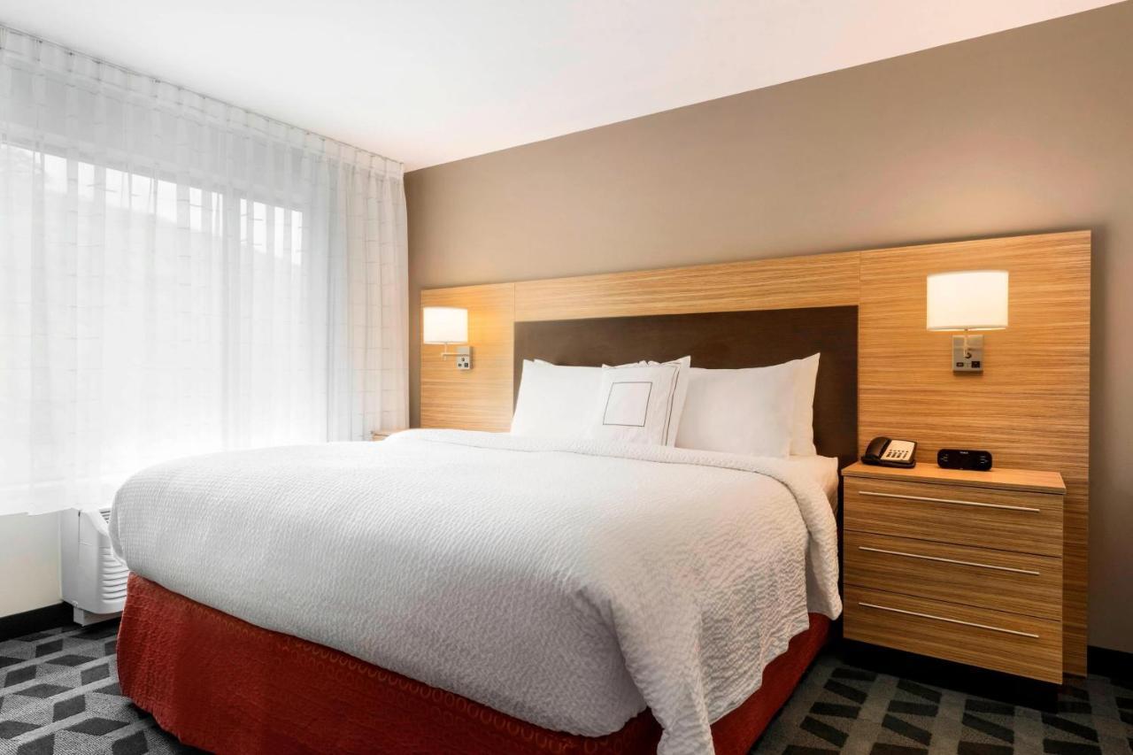Towneplace Suites By Marriott Pittsburgh Airport/Robinson Township Eksteriør billede