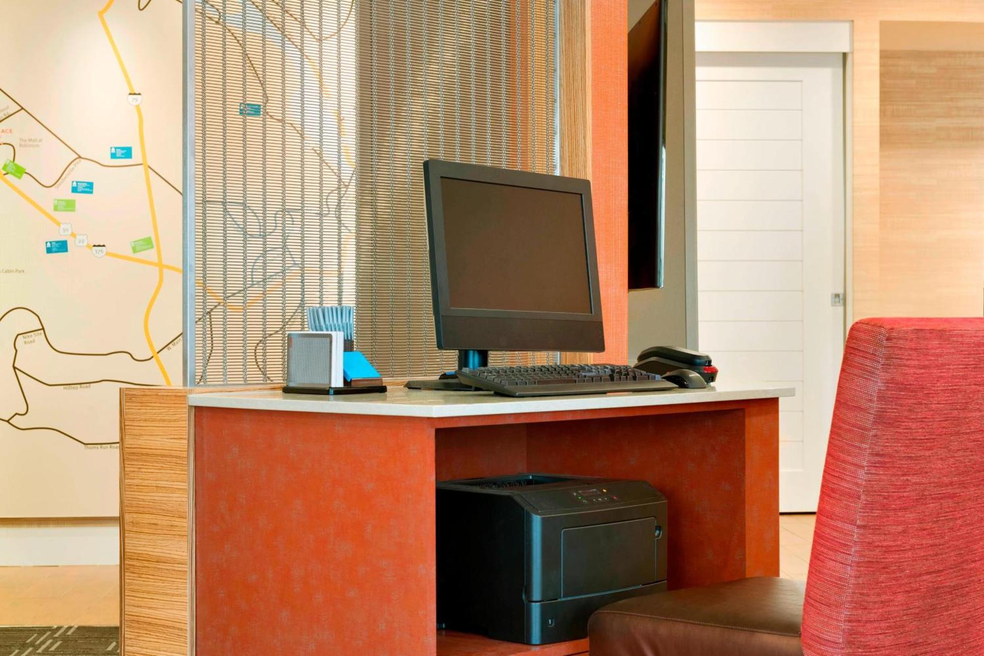 Towneplace Suites By Marriott Pittsburgh Airport/Robinson Township Eksteriør billede