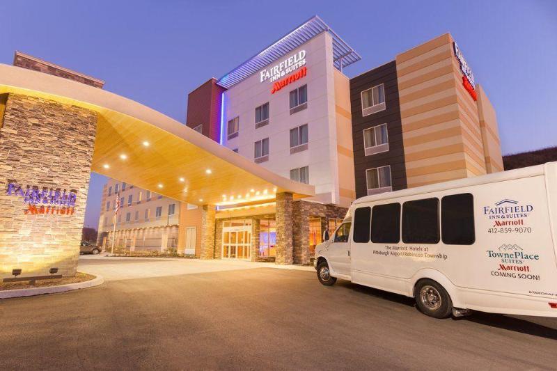 Towneplace Suites By Marriott Pittsburgh Airport/Robinson Township Eksteriør billede
