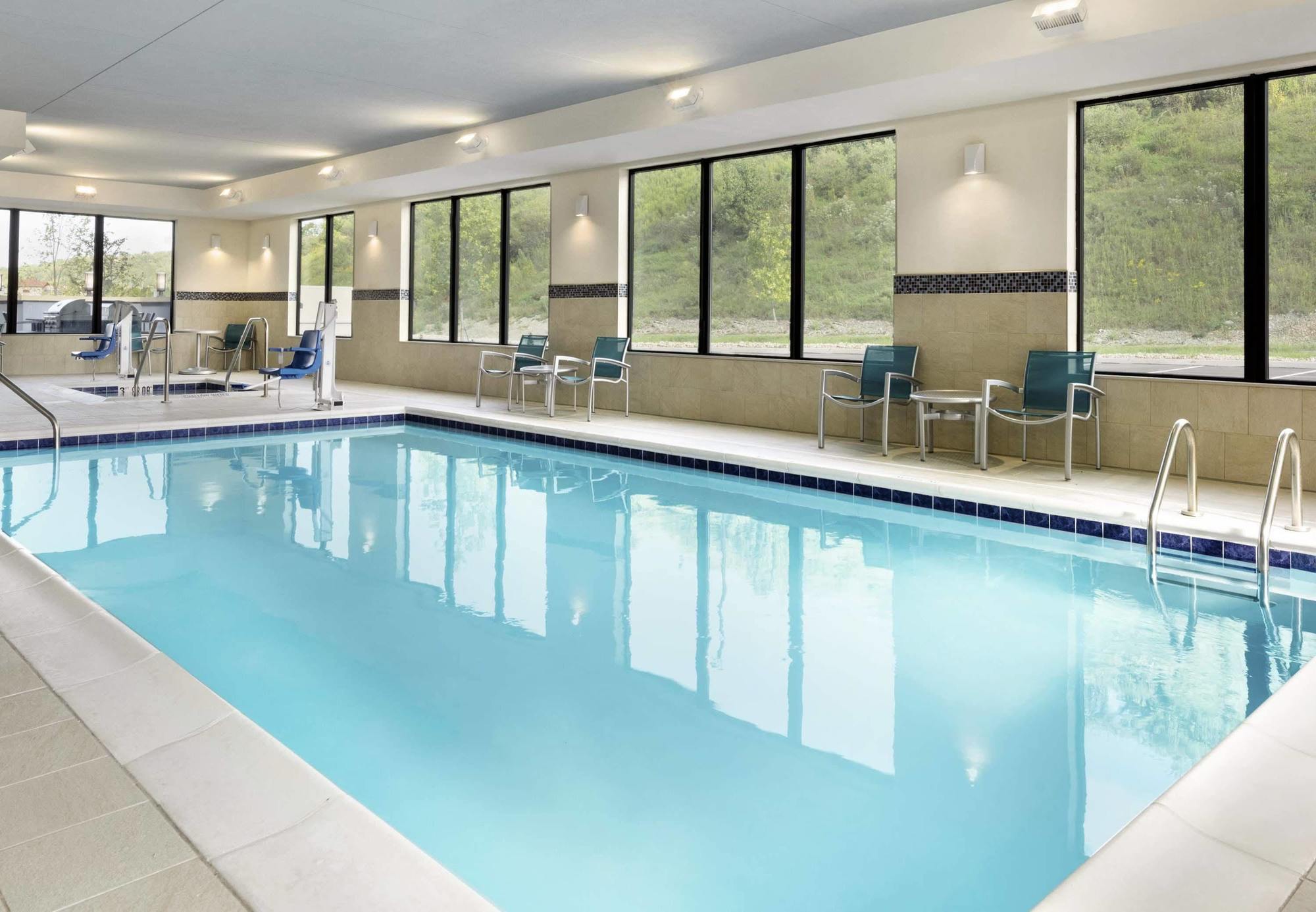 Towneplace Suites By Marriott Pittsburgh Airport/Robinson Township Eksteriør billede